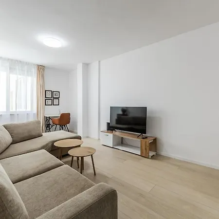 Appartement Sophie Downtown Near Air Albania Stadium