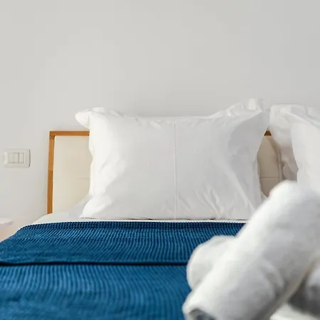 Appartement Sophie Downtown Near Air Albania Stadium *