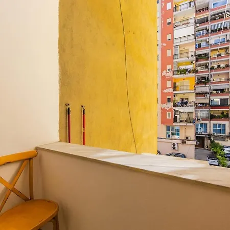 Sophie Downtown Near Air Albania Stadium Appartement *