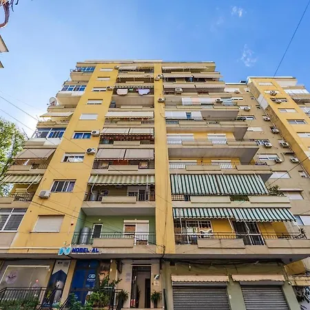Sophie Downtown Near Air Albania Stadium Appartement Tirana